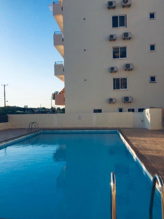 Pool Apartment Larnaca Dış mekan fotoğraf